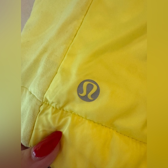 Lululemon What the Fluff Pullover, sz 4 - Picture 16 of 16